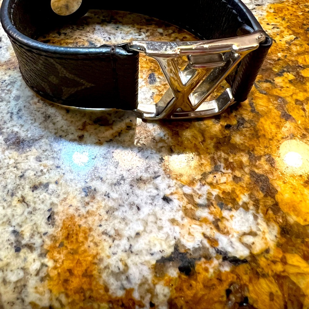 Louis Vuitton Luxury Italian Leather Bracelet
